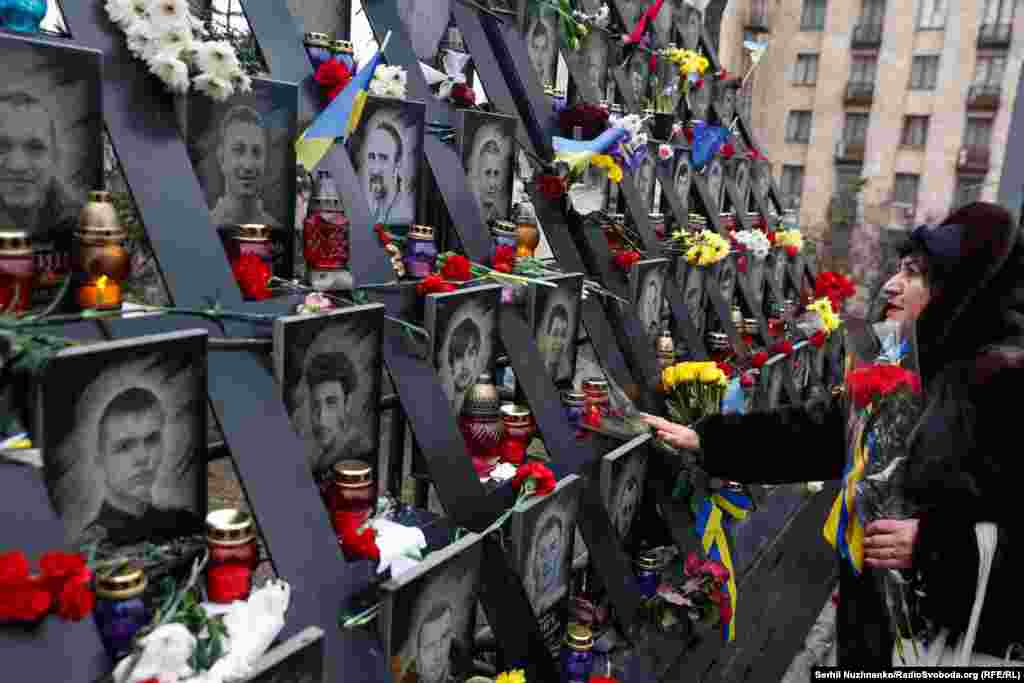 Від 18 до 20 лютого 2014 року на Майдані загинуло найбільше людей – 78 осіб, після 20 лютого – ще 20. Усі вони увійшли до меморіалу борців за українську незалежність – до Небесної сотні