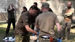 „Sportul este politică”: Un fost fotbalist ucrainean se pregătește să devină medic militar