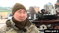 Vladislav Ammosov a servit timp de 15 ani în armata rusă. Acum se află în Kiev, gata să lupte împotriva patriei sale.