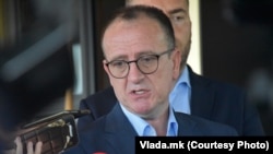 Министерот за здравство Арбен Таравари