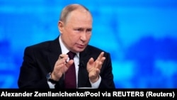 «Володимир Путін зробив ставку на те, що він зможе пережити Захід і що Захід ослабне, припинить підтримувати Україну, а Росія все ще буде готова воювати» - зазначили в Держдепі
