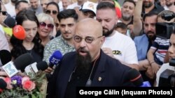 Primarul sectorului 5, Cristian Popescu Piedone, actual candidat PUSL pentru funcția de Primar General al Capitalei.