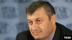 Эдуард Кокойты заявил, что в ближайшее время в правительстве республики произойдут серьезные кадровые изменения