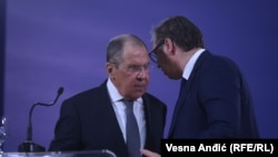 სერგეი ლავროვი (მარცხნივ) და ალექსანდ ვუჩიჩი