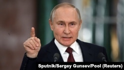 Очікувалося, що президент Росії відвідає Південно-Африканську Республіку в серпні 2023 року для участі в саміті лідерів країн БРІКС
