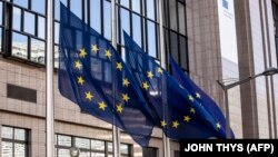 Президентка Єврокомісії Урсула фон дер Ляєн повідомила 7 листопада, що запропонує Європейському союзу надати Україні наступного року до 18 мільярдів євро