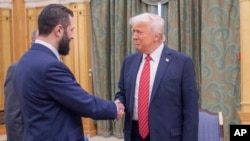 АКШнын президенти Дональд Трамп менен Сириянын лидери Ахмед аш-Шараа 