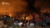 Місцева влада повідомляє, що внаслідок удару пошкоджено будівлю медичного закладу, багатоквартирні та приватні будинки