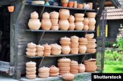Горщики на продаж у Злакусі