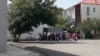 Очередь за продуктами у государственного магазина. Туркменистан (архивное фото) 