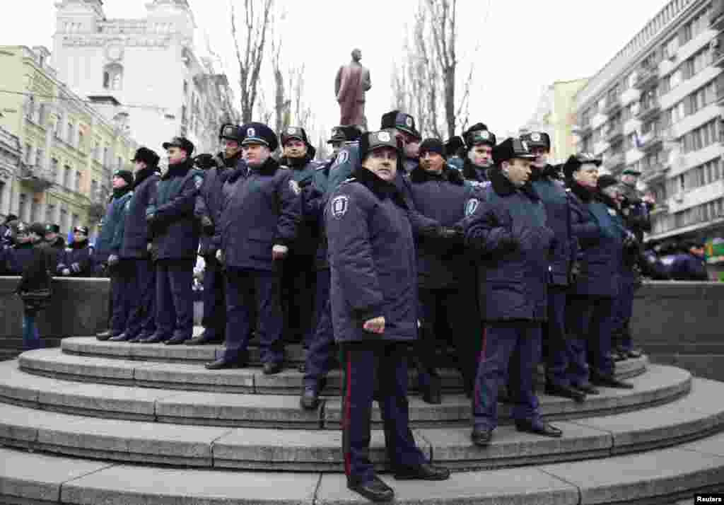 Офіцери МВС