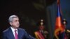 Президент Армении Серж Саргсян выступает на Первом общеармейском съезде молодых офицеров Вооруженных сил Республики Армения, Ереван, 9 июля 2011 г.
