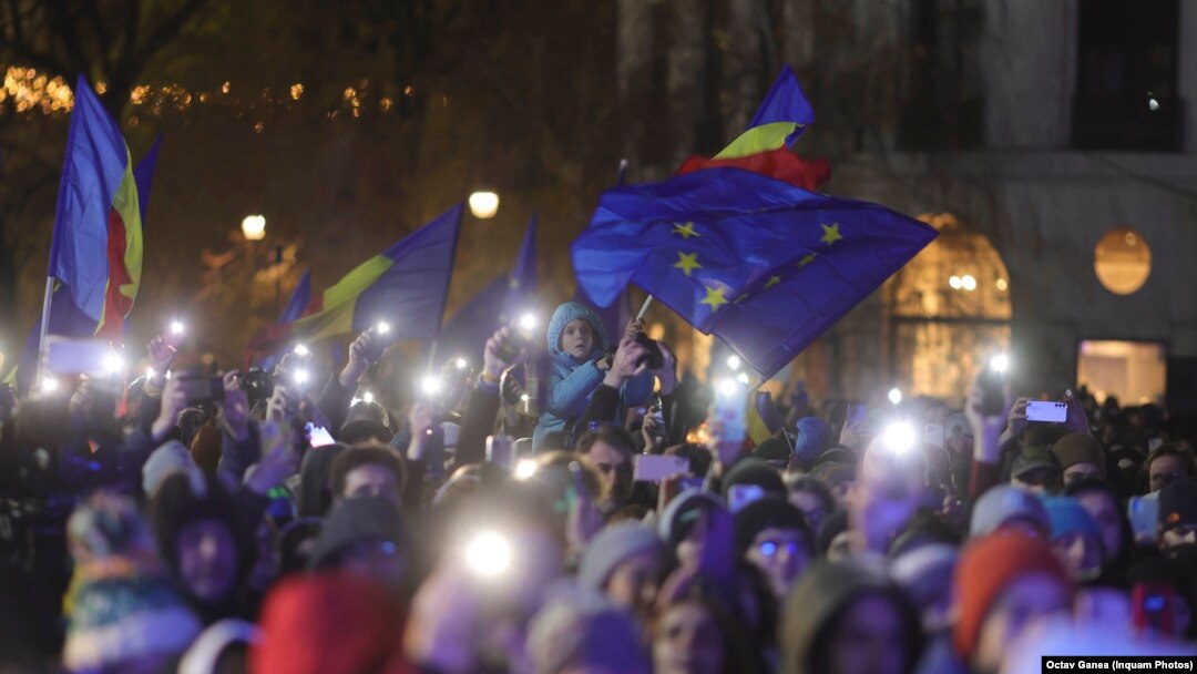 Prodemokratski skup u Bukureštu, Rumunija, 5. decembra.