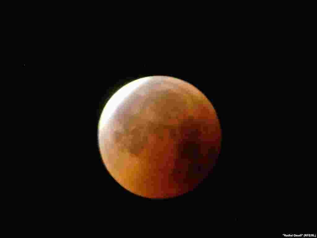 Lunar eclipse in Tajikistan