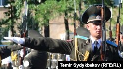 Кыргызстандын Куралдуу күчтөрүнүн жоокерлери. Иллюстрациялык сүрөт.