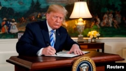 Дональд Трамп Иран боюнча жарлыкка кол коюуда. 8-май, 2018-жыл. 