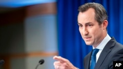 За словами речника Держдепартаменту, дії владної партії загрожують демократії в Грузії, майбутній економічній безпеці країни, її членству в ЄС і також наражають на ризик відносини Грузії зі США