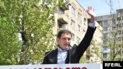 В партии власти существенно окрепли позиции новоизбранного мэра Тбилиси Гиги Угулава, которому теперь прочат президентское будущее