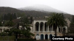 Как говорится в официальном сообщении, Кецба подал заявление по собственному желанию, и эта отставка была удовлетворена