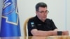 «Якщо ми будемо працювати, то це будуть тільки військові об’єкти, які безпосередньо мають відношення до тих процесів, які відбуваються на фронті», – сказав Олексій Данілов