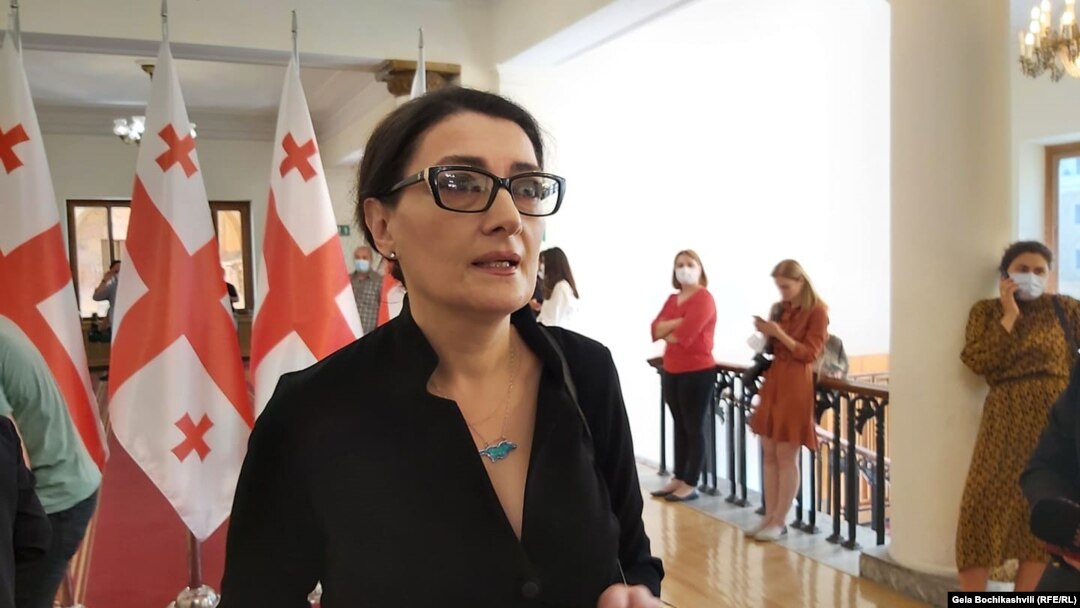 თაკო ჩარკვიანი