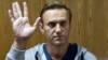 В Росії Навального затримали на виході зі спецприйомника після 30-денного арешту