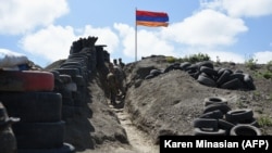 Армянские вооруженные силы на приграничном участке в Гегаркунике (архив)