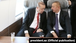 Թուրքիայի և Ադրբեջանի նախագահները Բաքու-Թբիլիսի-Կարս երկաթուղու բացման արարողության ժամանակ, 30-ը հոկտեմբերի, 2017թ․