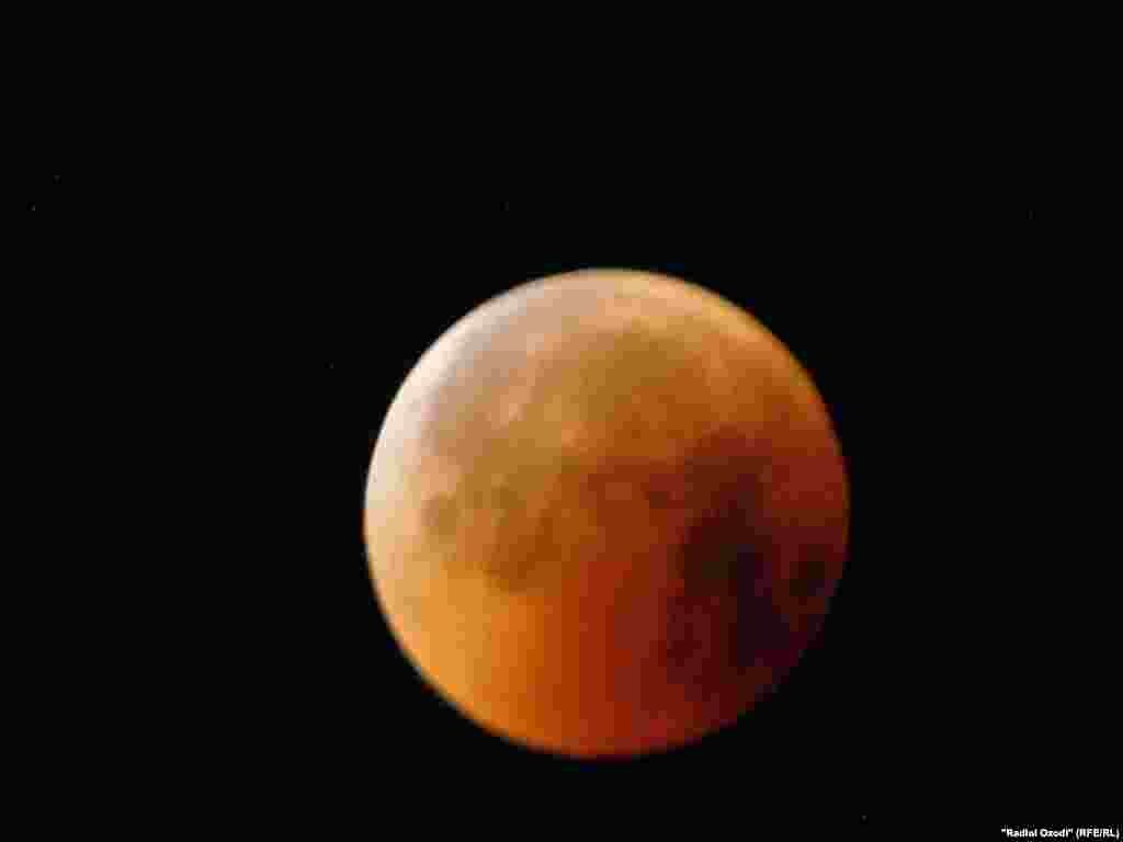 Lunar eclipse in Tajikistan