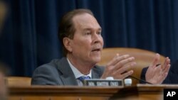 Congresmanul american republican, Vern Buchanan, conduce delegația parlamentarilor SUA care vizitează marți România.