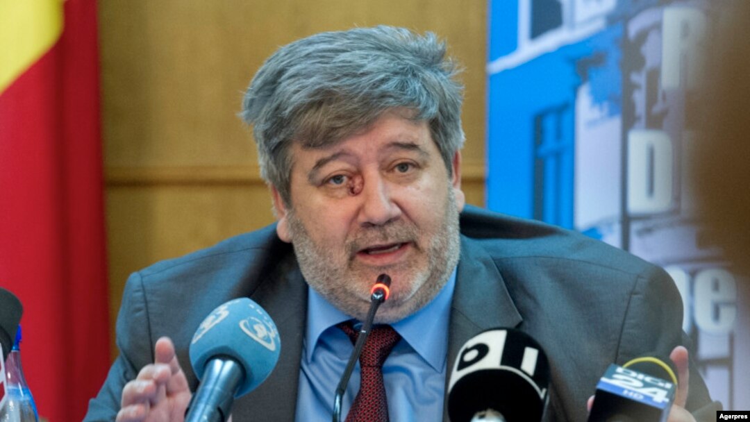 Șeful Inspecției Judiare, Lucian Netejoru, este un personaj controversat. A fost criticat în raportul MCV și demisia lui este ceruta de mai multe asociații ale magistraților. 