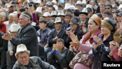 Жалал-Абадда экс-президент Курманбек Бакиевдин жактоочулары утур-утур каршылык акцияларына чыгууда