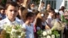 Родительница одной из школьных выпускниц публично оскорбила и ударила завуча школы