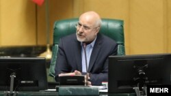 رئیس مجلس شورای اسلامی می‌گوید ایران توافق بدون رفع تحریم را نمی‌پذیرد
