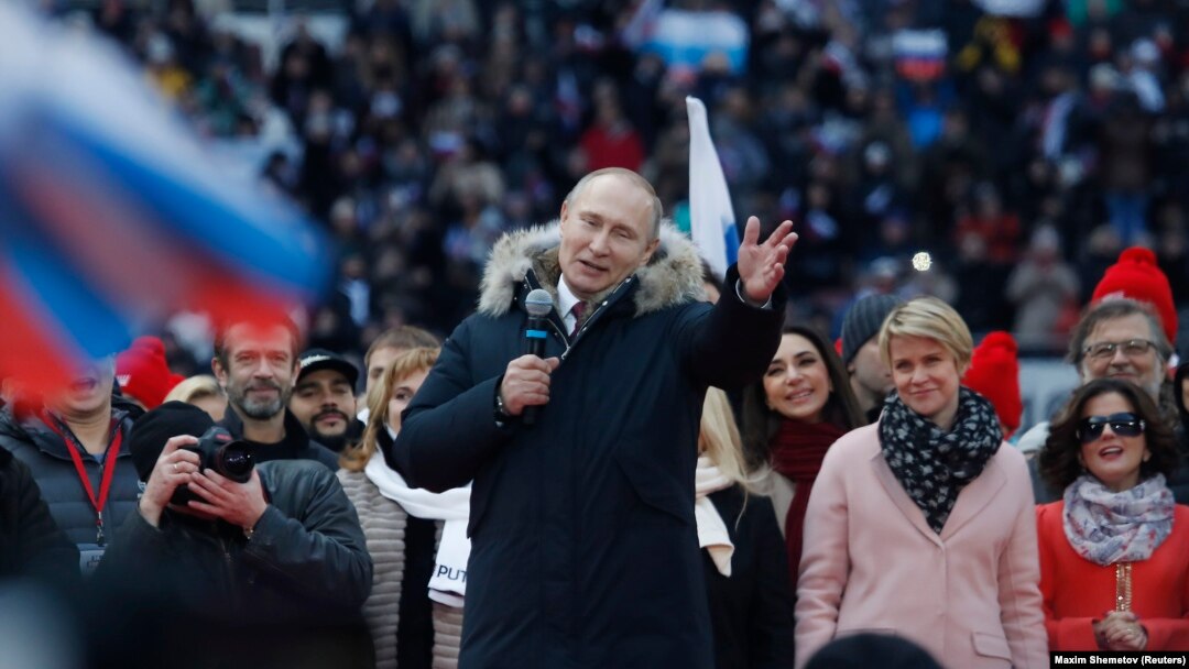 Президент Росії Володимир Путін виступає на стадіоні у Москві, 3 березня 2018 року