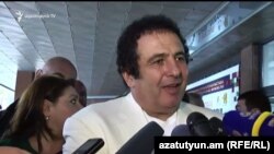 Armenia - Gagik Tsarukian, a businessman and president of the Armenian National Olympic Committee, speaks to media on the sidelines of an international business expo in Yerevan, 26Oct, 2016.