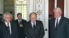 Леонид Кравчук (слева), Станислав Шушкевич и Борис Ельцин, Беловежская пуща, 8 декабря 1991