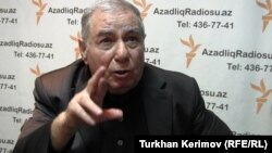«Քարե երազներ» վեպի հեղինակ Աքրամ Այլիսլի