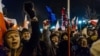 Криза у польському Сеймі вивела на вулиці міст тисячі людей. Усе почалося з протесту журналістів