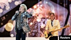 Rod Stewart, aici la un concert susținut la Copenhaga, capitala Danemarcei.