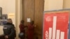 Сотрудники Роспотребнадзора опечатывают зал Дома кино. 3 апреля, Петербург