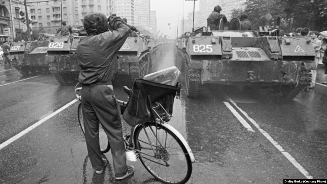 Танки в центрі Москви. 19 серпня 1991 року