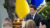 Зеленський часто вступав із представниками медіа в дискусії, але, на думку політолога Олексія Гараня, на деякі ключові питання змістовно все ж не відповів
