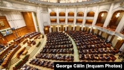 Liberalii nu vor vota împotriva propriului guvern, dar vor fi prezenți în parlament